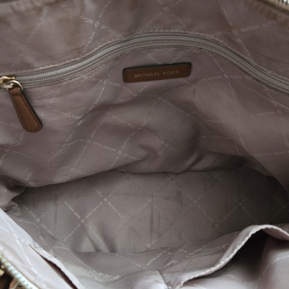 Michael Kors Cream and Tan Tote Bag - Picture 5 of 6